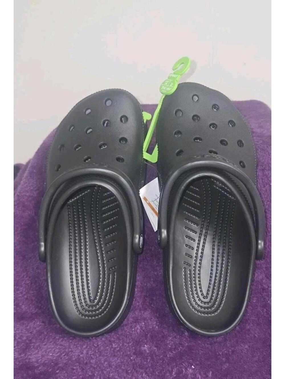 Crocs Classic Clog Authentic Shoe Style 10001 Black Size Men's 7, Women's 9 NWT